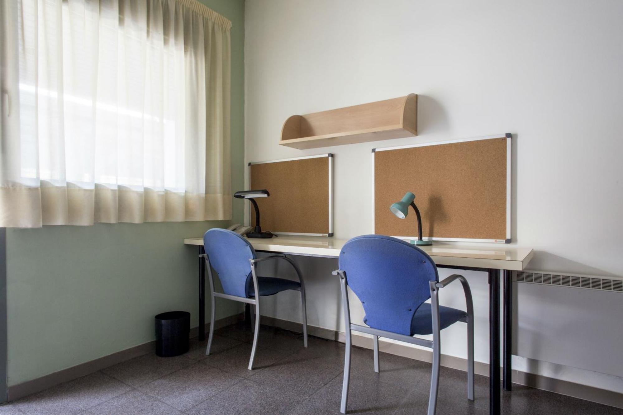 Residencia Universitaria Resa As Burgas Оуренсе Стая снимка